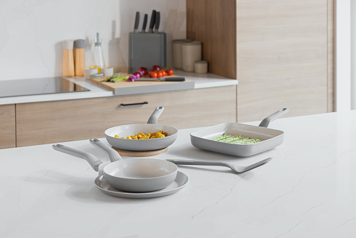 Balance 4 daļu nepiedegošo pannu komplekts ar lāpstiņu, Moonmist – 3