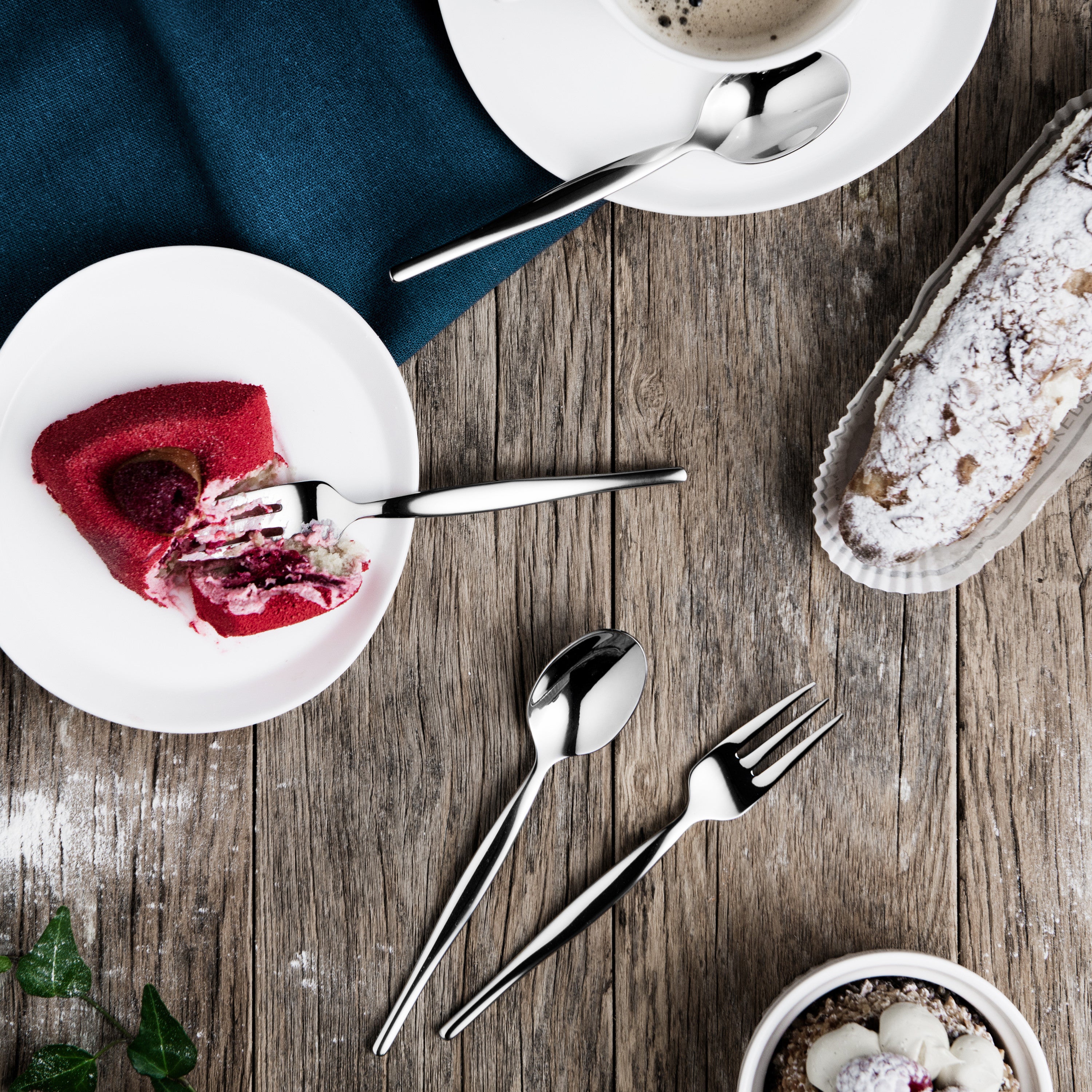 BergHOFF 30-Piece Flatware Set - Finesse Collection with Elegant Curves and Refined Handles